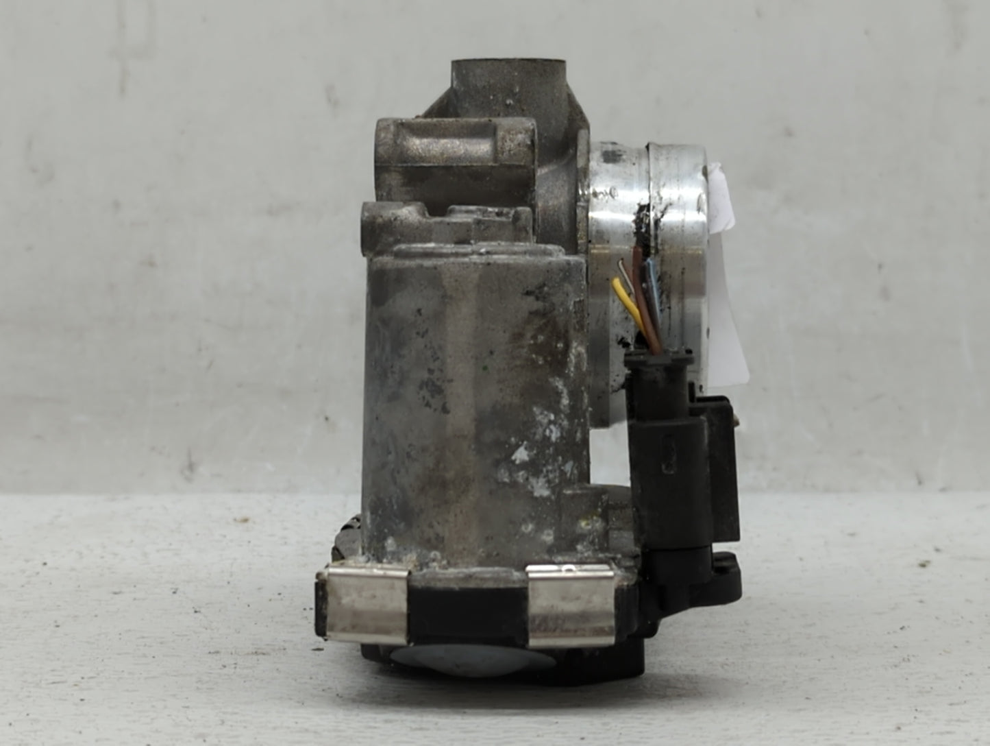 2017-2019 Chevrolet Cruze Throttle Body P/N:12671379AA Fits Fits 2016 2017 2018 2019 2020 2021 2022 OEM Used Auto Parts - Oe
