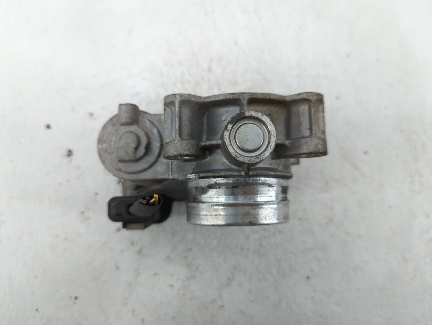 2017-2019 Chevrolet Cruze Throttle Body P/N:12671379AA Fits Fits 2016 2017 2018 2019 2020 2021 2022 OEM Used Auto Parts - Oe