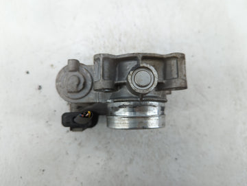2017-2019 Chevrolet Cruze Throttle Body P/N:12671379AA Fits Fits 2016 2017 2018 2019 2020 2021 2022 OEM Used Auto Parts
