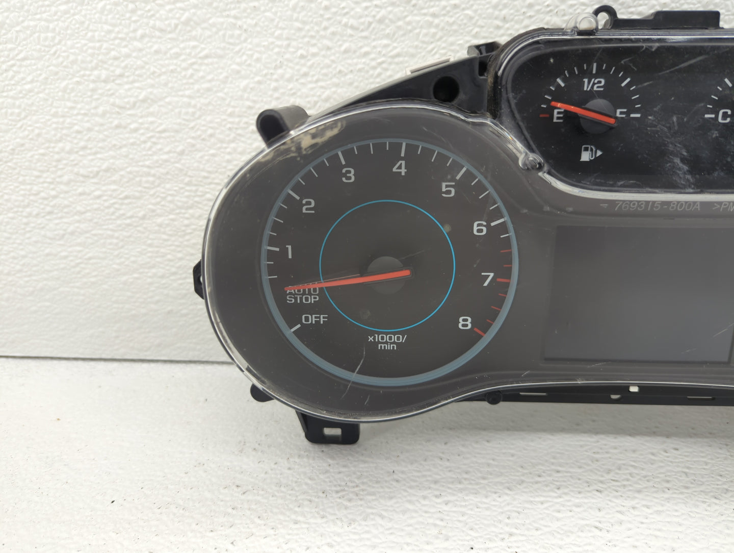 2017-2018 Chevrolet Cruze Instrument Cluster Speedometer Gauges P/N:39084636 Fits Fits 2017 2018 OEM Used Auto Parts - Oemus