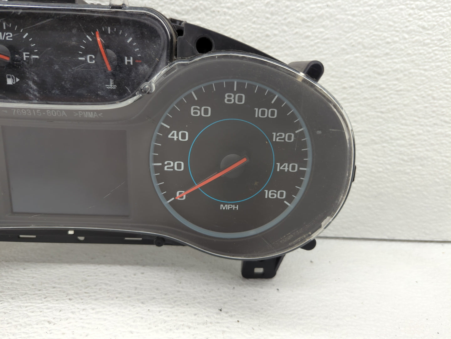 2017-2018 Chevrolet Cruze Instrument Cluster Speedometer Gauges P/N:39084636 Fits Fits 2017 2018 OEM Used Auto Parts - Oemus