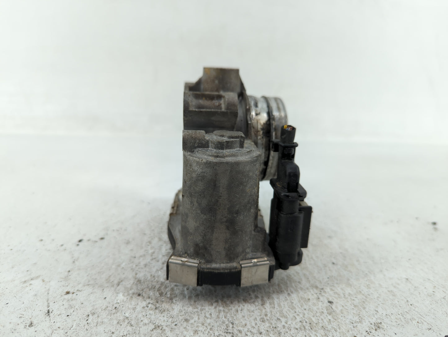 2017 Chevrolet Cruze Throttle Body P/N:12671379AA Fits OEM Used Auto Parts - Oemusedautoparts1.com