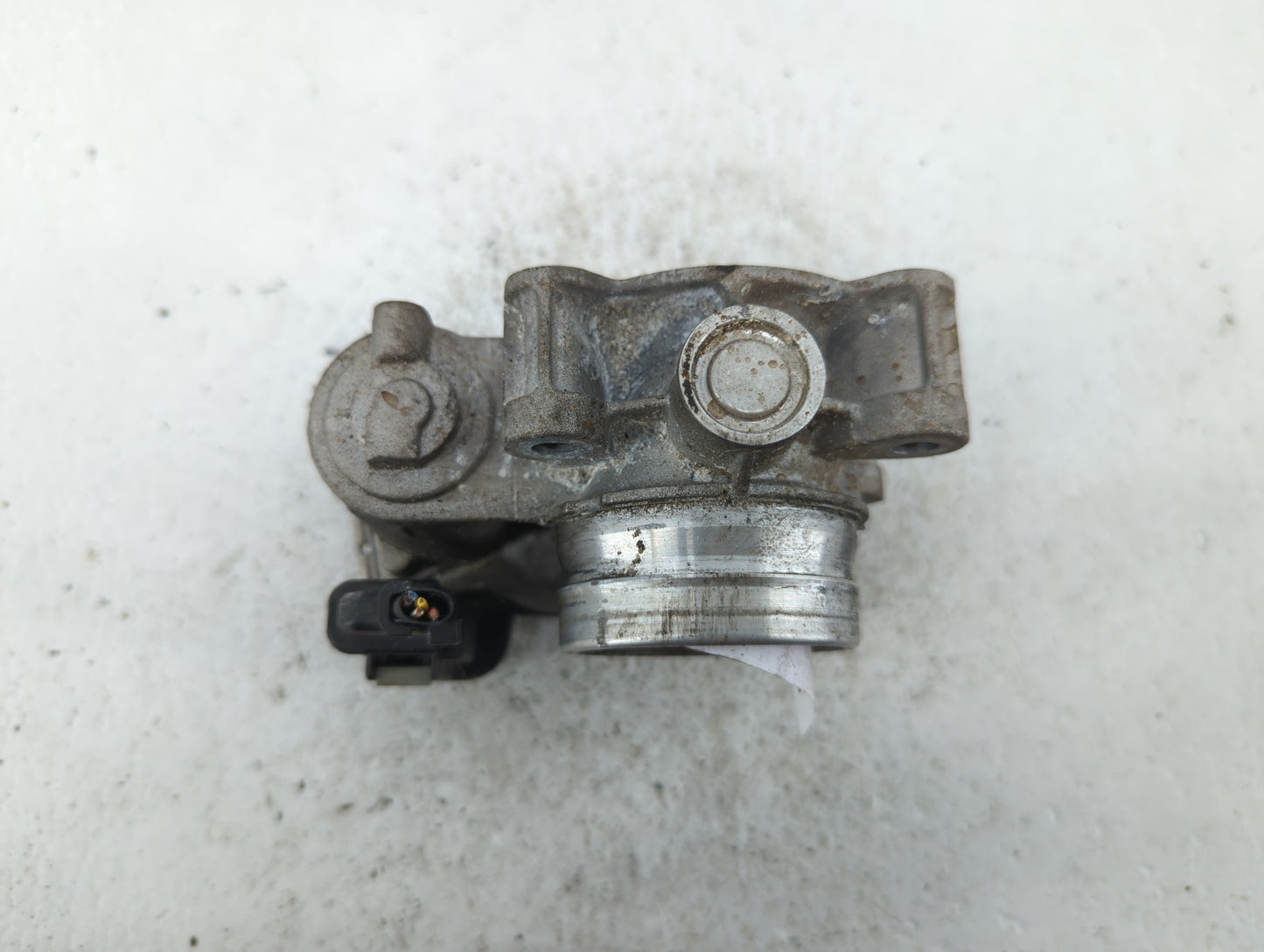 2017-2019 Chevrolet Cruze Throttle Body P/N:12671379AA Fits Fits 2016 2017 2018 2019 2020 2021 2022 OEM Used Auto Parts - Oe