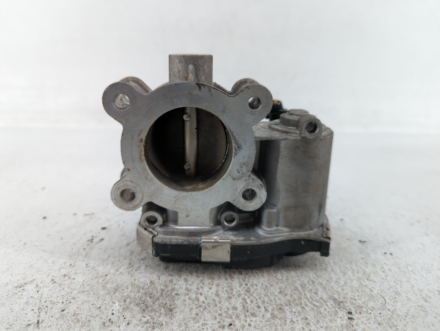 2017-2019 Chevrolet Cruze Throttle Body P/N:12671379AA Fits Fits 2016 2017 2018 2019 2020 2021 2022 OEM Used Auto Parts - Oe