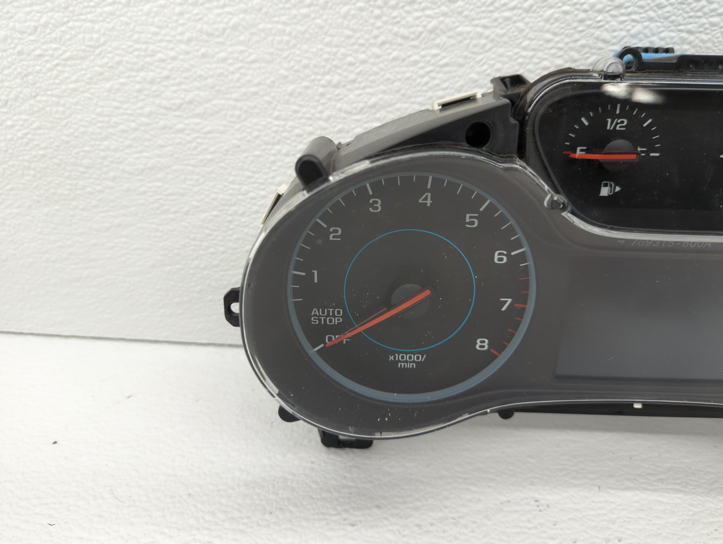 2017-2018 Chevrolet Cruze Instrument Cluster Speedometer Gauges P/N:39084636 Miles: Fits Fits 2017 2018 OEM Used Auto Parts 