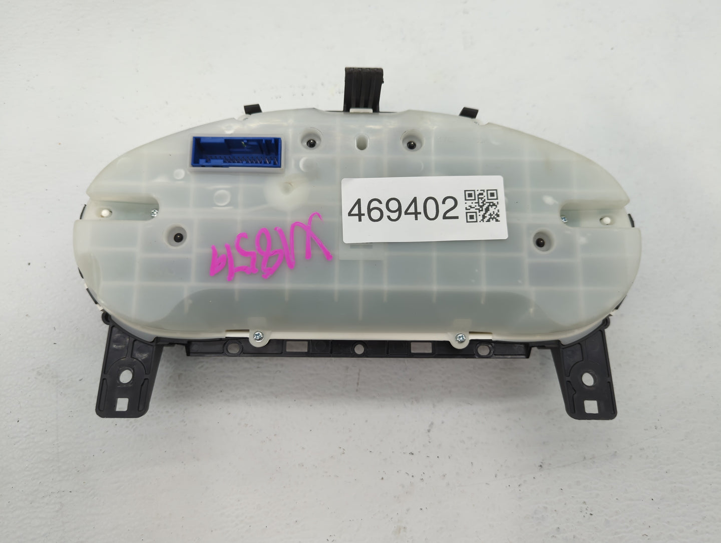 2017-2018 Chevrolet Cruze Instrument Cluster Speedometer Gauges P/N:39084636 Fits Fits 2017 2018 OEM Used Auto Parts - Oemus