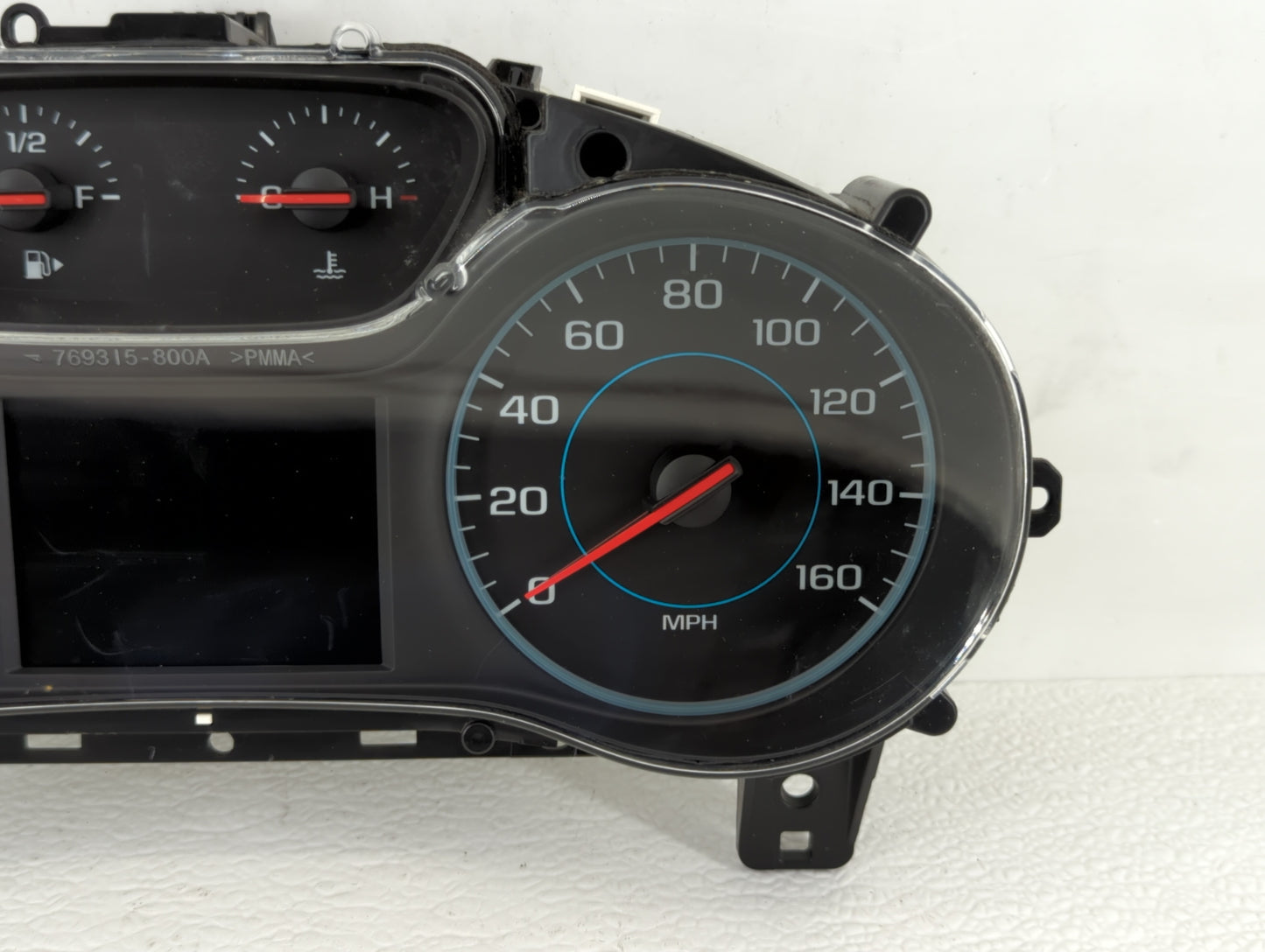 2017-2018 Chevrolet Cruze Instrument Cluster Speedometer Gauges P/N:39084636 Fits Fits 2017 2018 OEM Used Auto Parts - Oemus