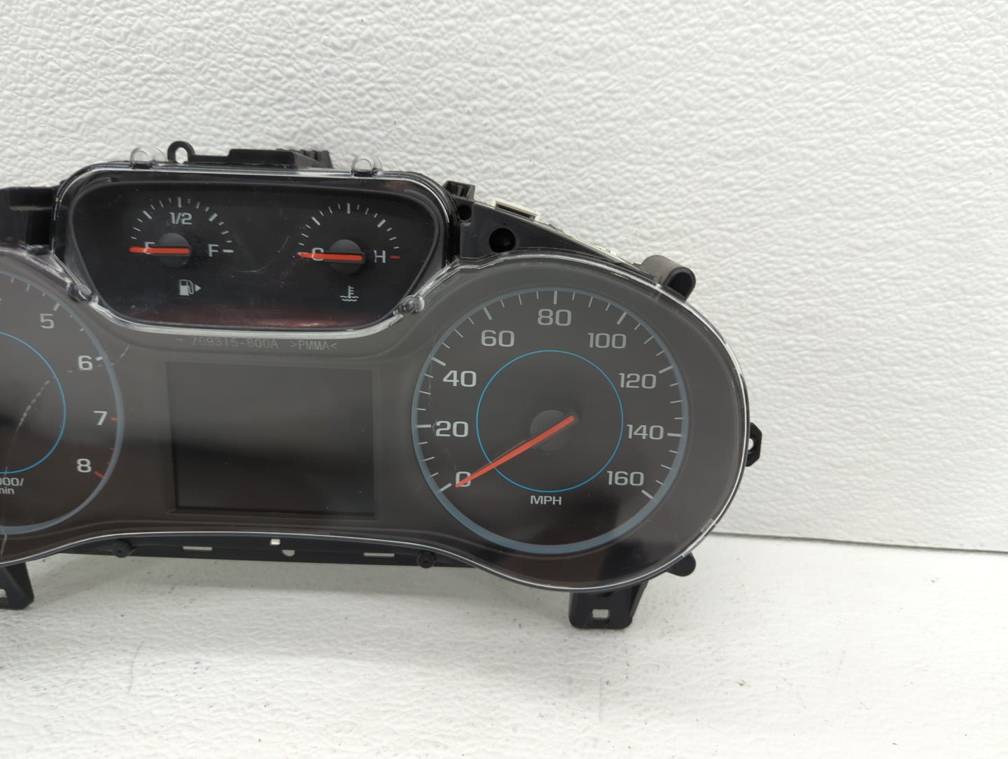 2017-2018 Chevrolet Cruze Instrument Cluster Speedometer Gauges P/N:39084636 Miles: Fits Fits 2017 2018 OEM Used Auto Parts 