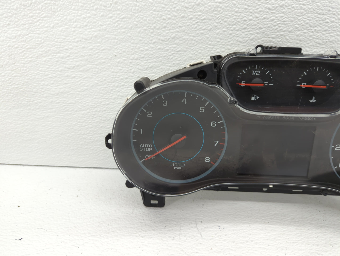 2017-2018 Chevrolet Cruze Instrument Cluster Speedometer Gauges P/N:39084636 Fits Fits 2017 2018 OEM Used Auto Parts - Oemus