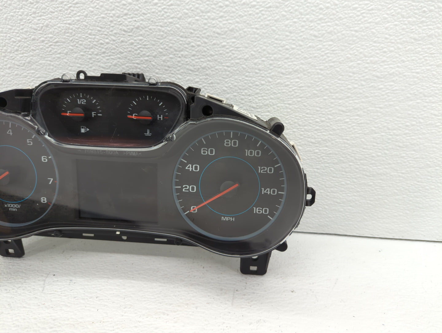 2017-2018 Chevrolet Cruze Instrument Cluster Speedometer Gauges P/N:39084636 Fits Fits 2017 2018 OEM Used Auto Parts - Oemus
