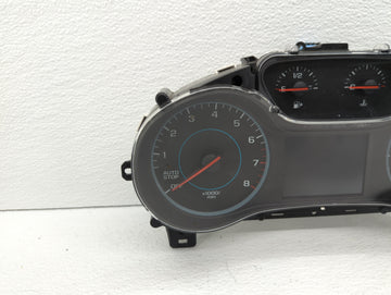 2017-2018 Chevrolet Cruze Instrument Cluster Speedometer Gauges P/N:39084636 Fits Fits 2017 2018 OEM Used Auto Parts