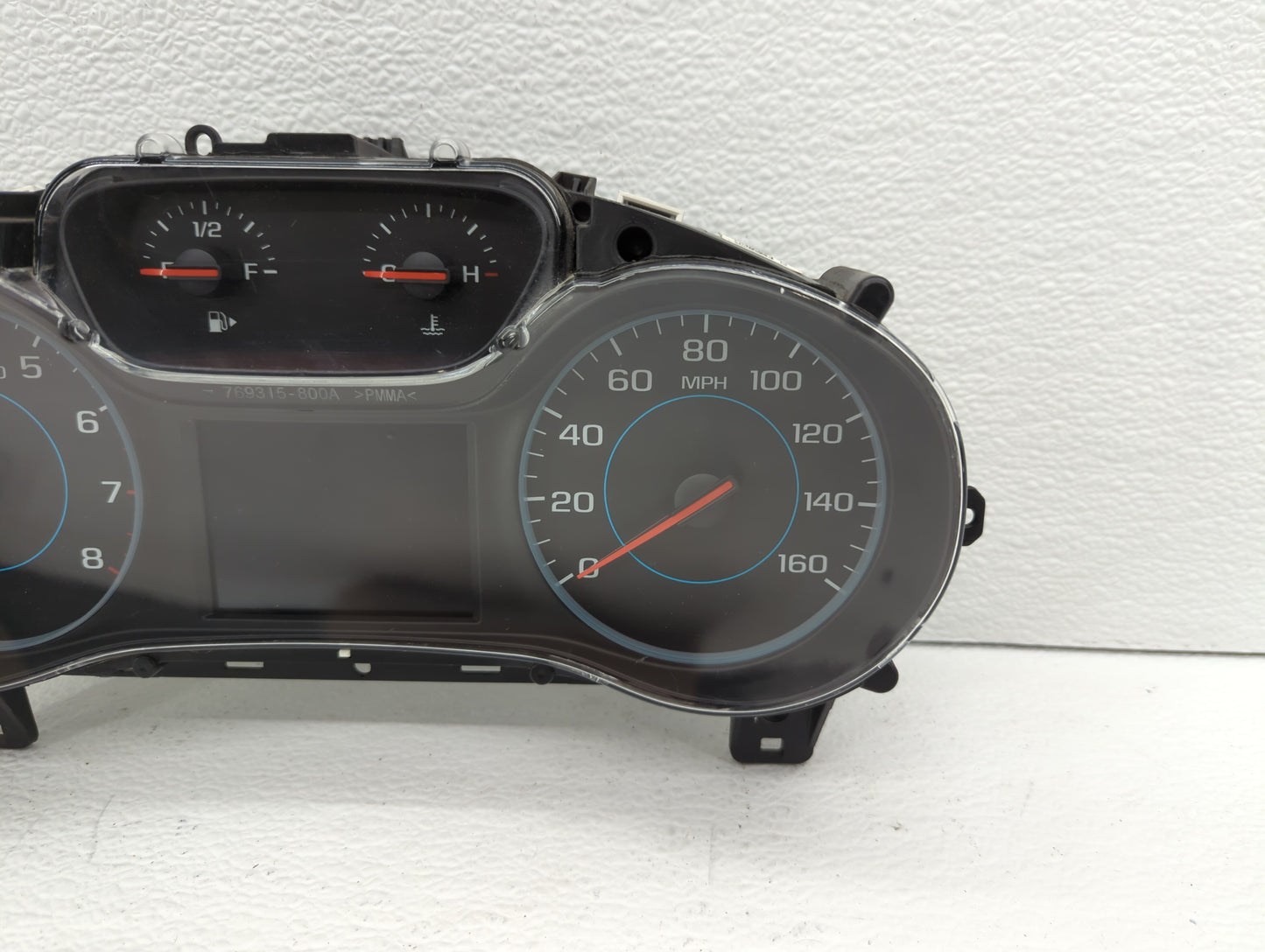 2017-2018 Chevrolet Cruze Instrument Cluster Speedometer Gauges P/N:39084635 39084636 Fits Fits 2017 2018 OEM Used Auto Part