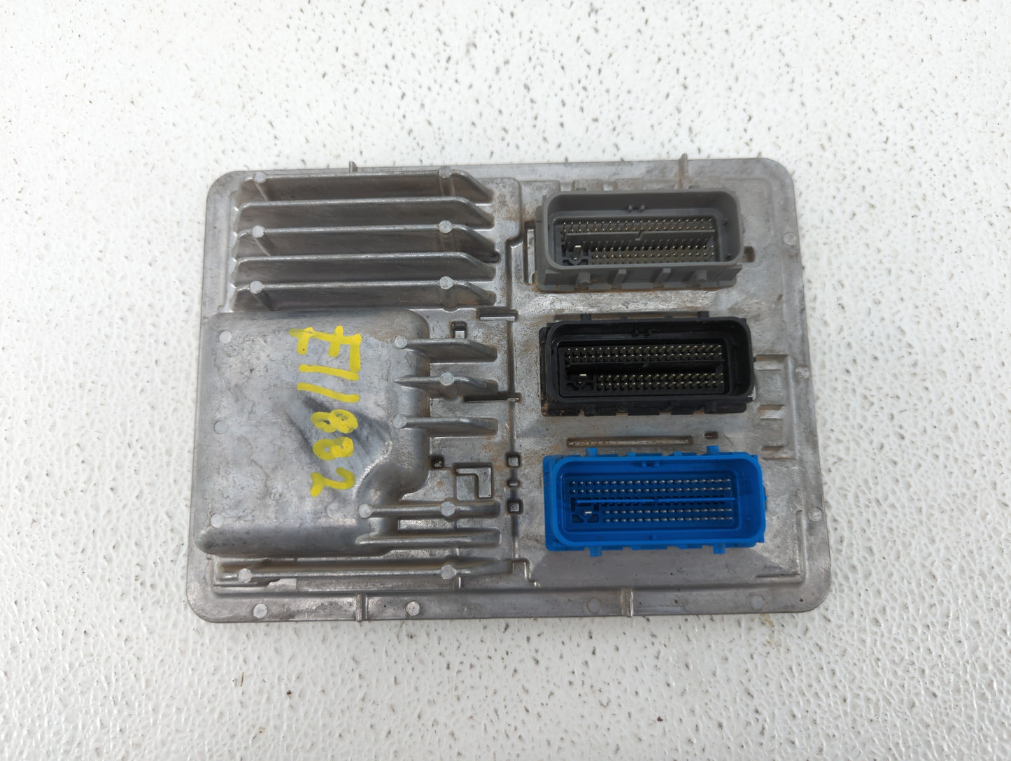 2017-2019 Chevrolet Cruze PCM Engine Control Computer ECU ECM PCU OEM P/N:12677677 Fits Fits 2017 2018 2019 2020 2021 2022 O