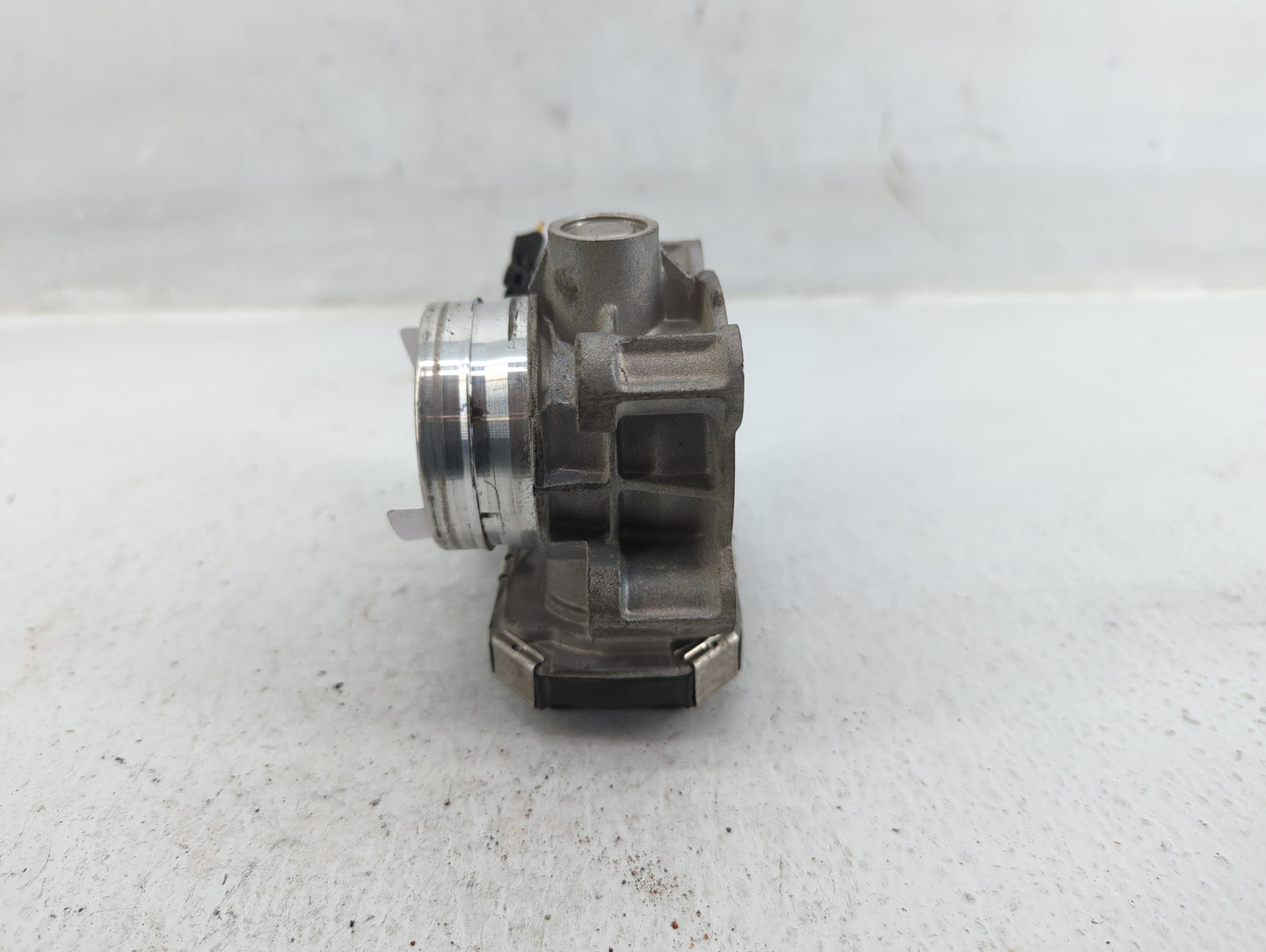 2017 Chevrolet Cruze Throttle Body Fits OEM Used Auto Parts - Oemusedautoparts1.com