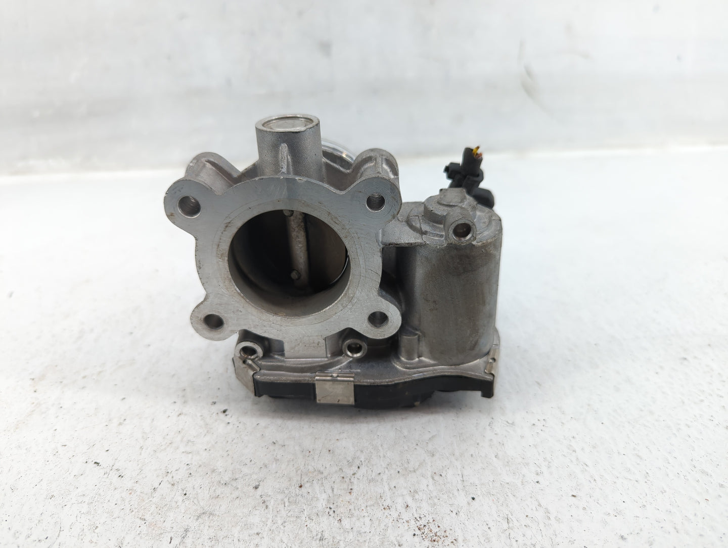 2017 Chevrolet Cruze Throttle Body Fits OEM Used Auto Parts - Oemusedautoparts1.com