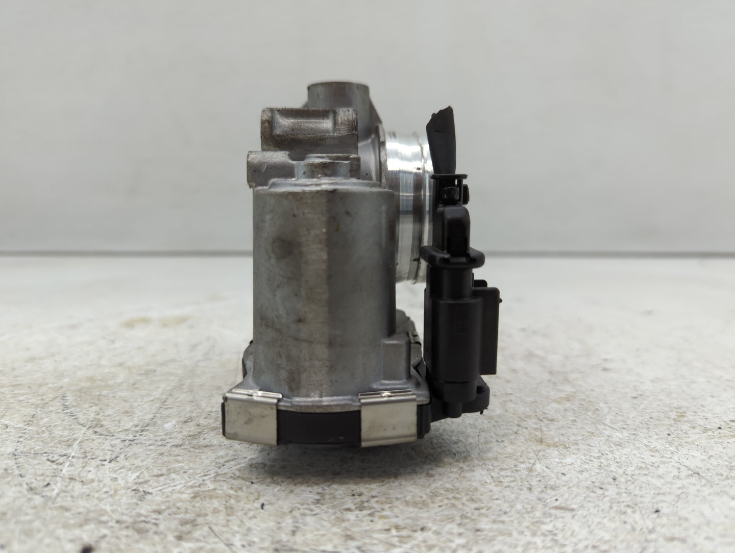 2017 Chevrolet Cruze Throttle Body P/N:12671379AA Fits OEM Used Auto Parts - Oemusedautoparts1.com