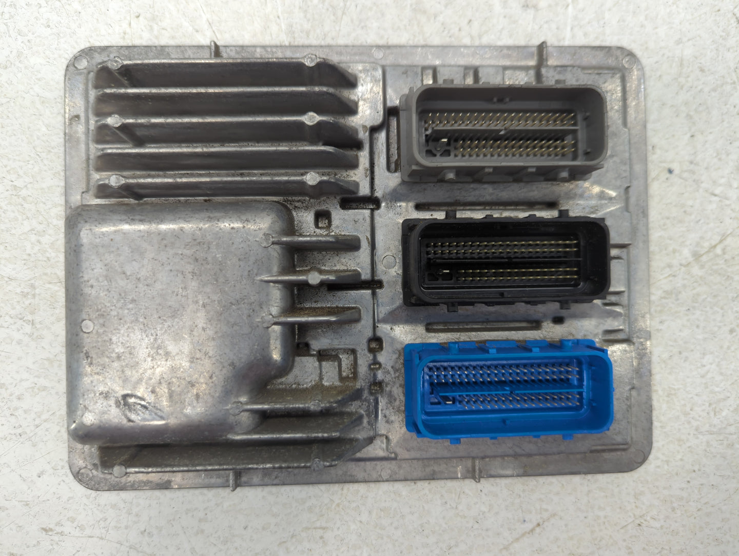 2017-2019 Chevrolet Cruze PCM Engine Control Computer ECU ECM PCU OEM P/N:12677677 Fits Fits 2017 2018 2019 2020 2021 2022 O