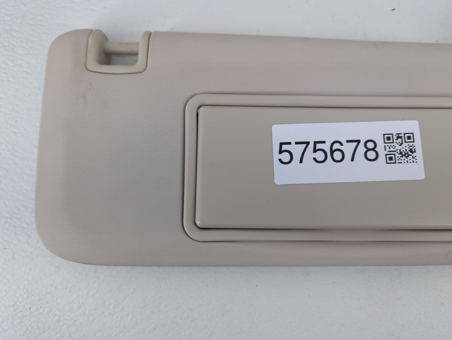 2017 Chevrolet Cruze Sun Visor Shade Replacement Passenger Right Mirror Fits OEM Used Auto Parts - Oemusedautoparts1.com