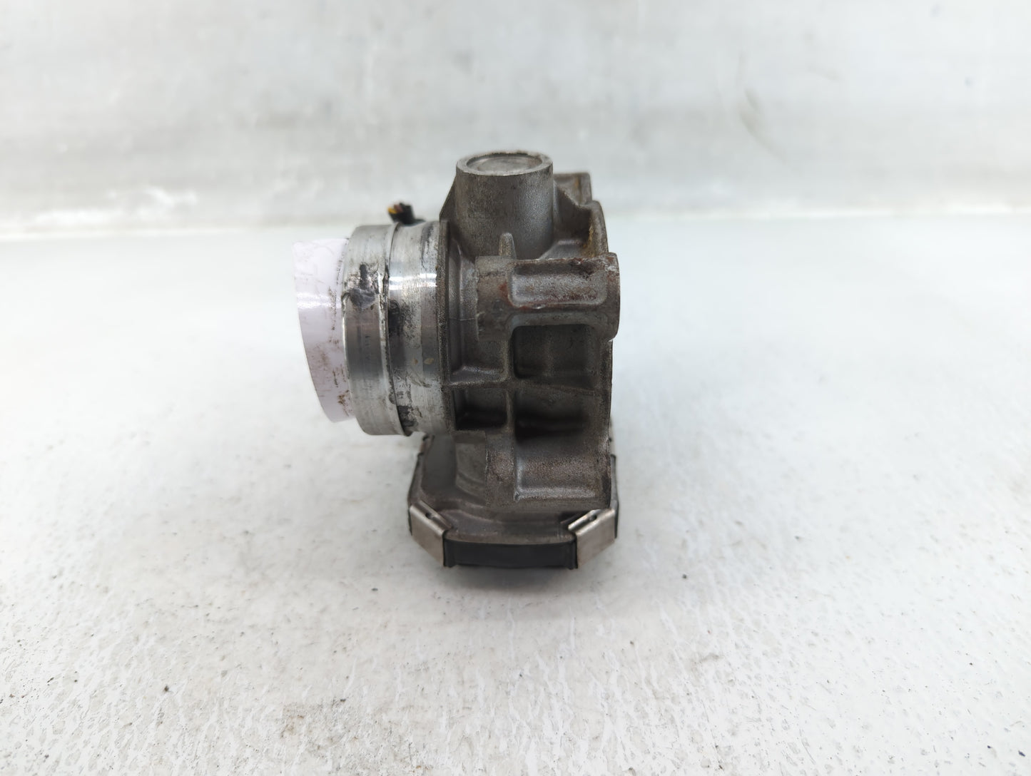 2017-2019 Chevrolet Cruze Throttle Body P/N:12671379AA Fits Fits 2016 2017 2018 2019 2020 2021 2022 OEM Used Auto Parts - Oe