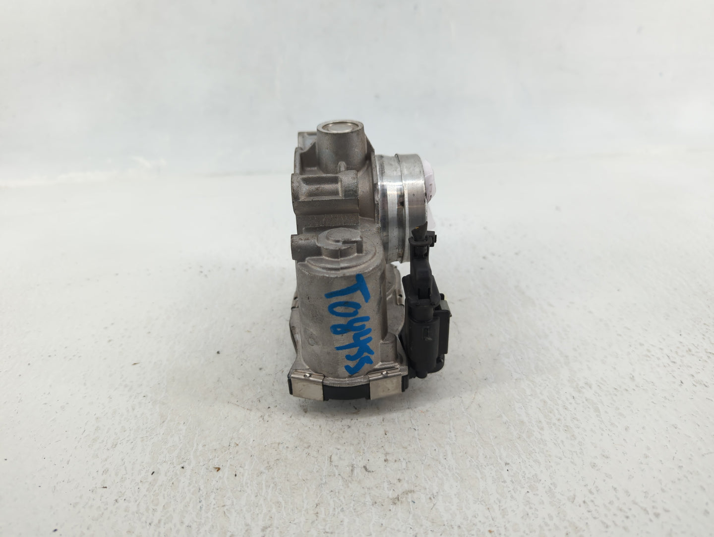 2017 Chevrolet Cruze Throttle Body P/N:12671379AA Fits OEM Used Auto Parts - Oemusedautoparts1.com