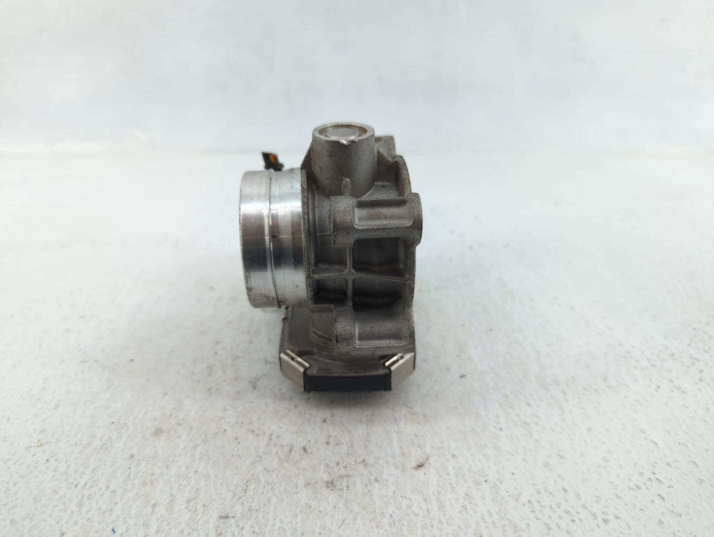 2017 Chevrolet Cruze Throttle Body P/N:1 12671379AA Fits OEM Used Auto Parts - Oemusedautoparts1.com