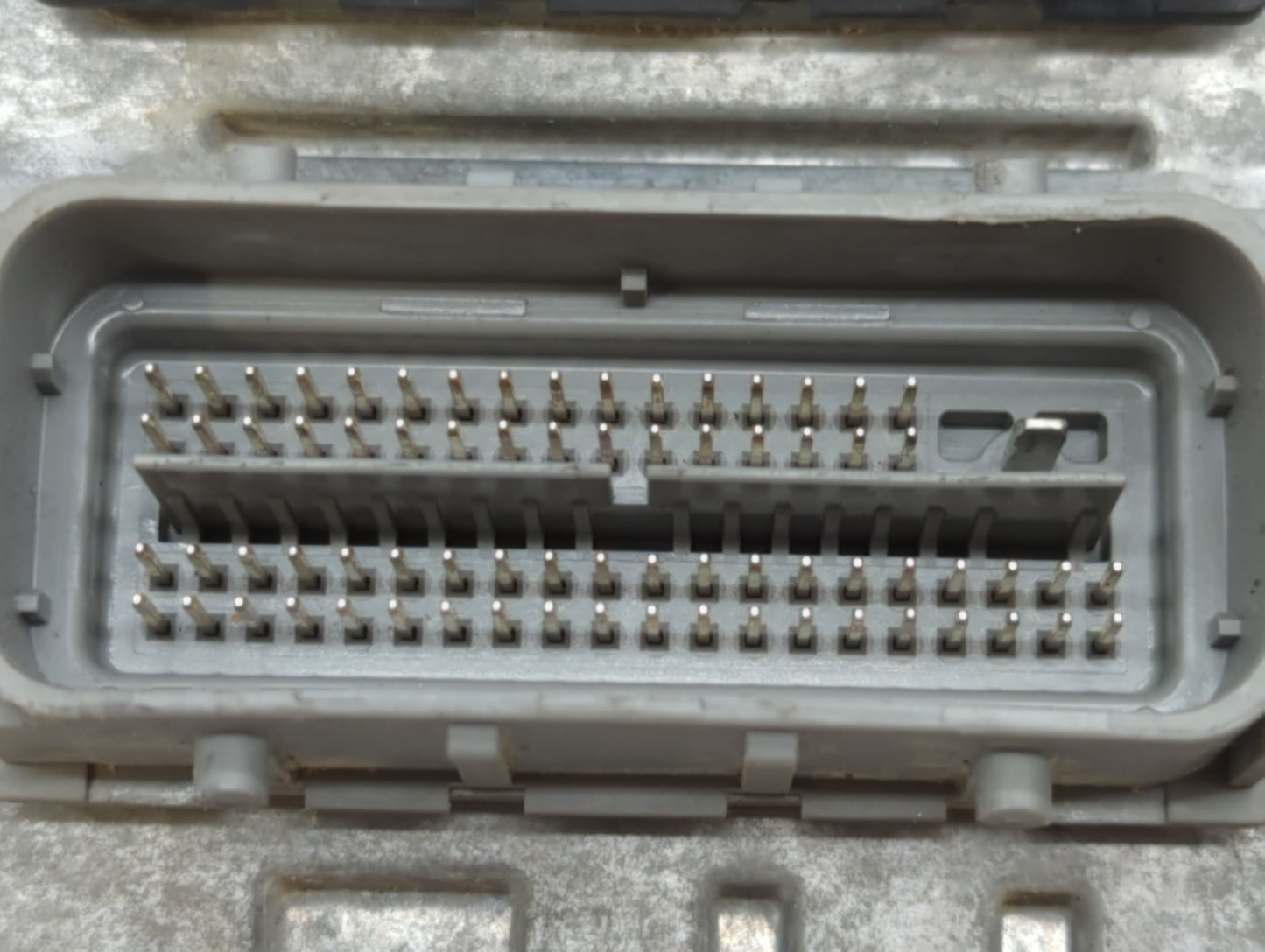 2017-2019 Chevrolet Cruze PCM Engine Control Computer ECU ECM PCU OEM P/N:12677677 Fits Fits 2017 2018 2019 2020 2021 2022 O