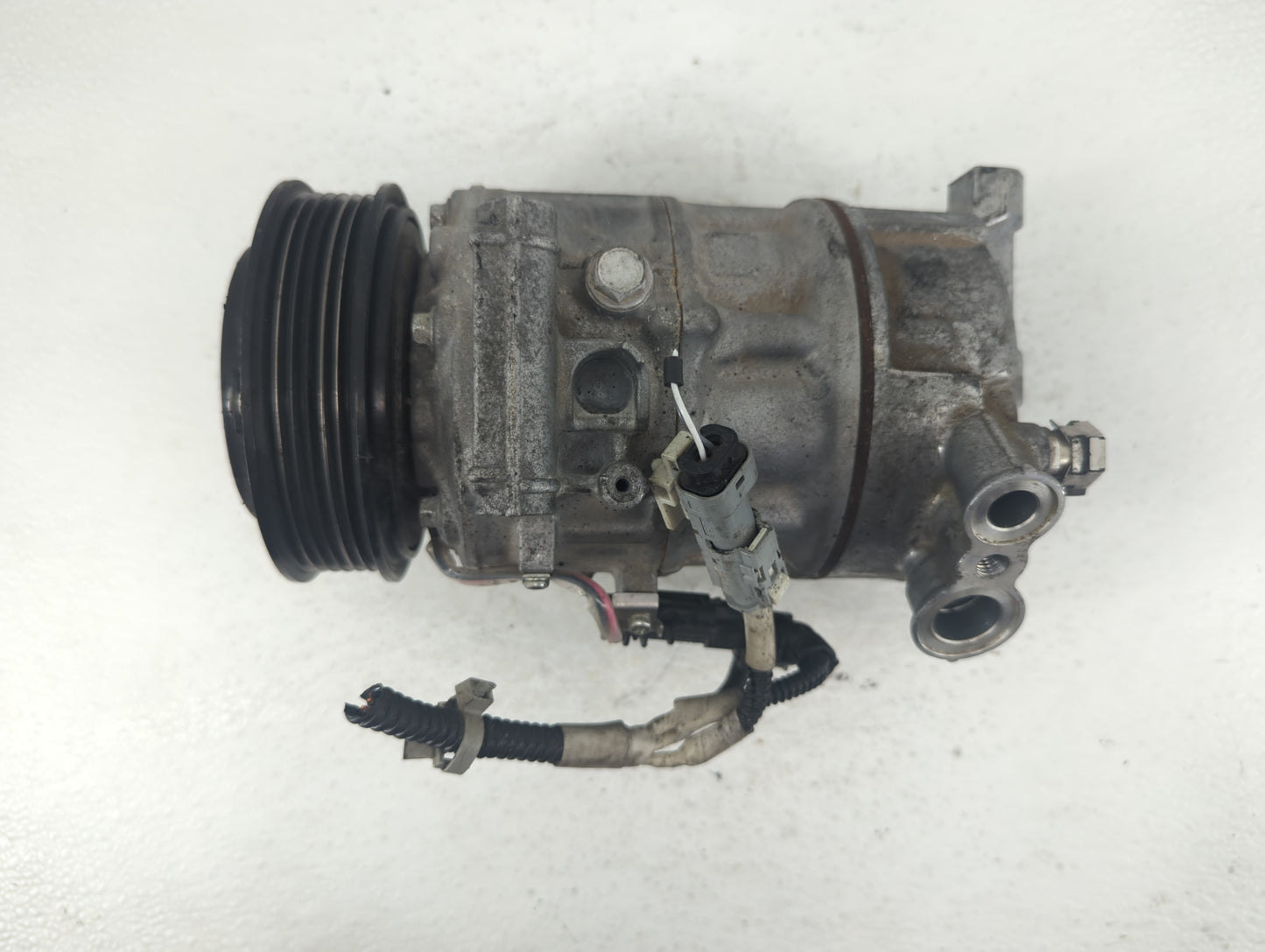 2017-2017 Chevrolet Cruze Air Conditioning A/c Ac Compressor Oem - Oemusedautoparts1.com
