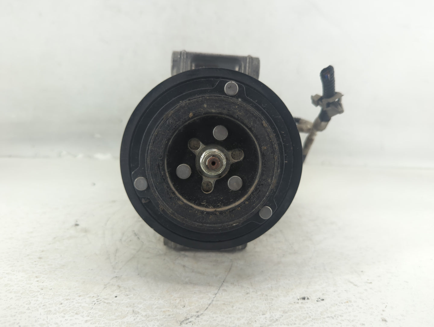 2017-2017 Chevrolet Cruze Air Conditioning A/c Ac Compressor Oem - Oemusedautoparts1.com