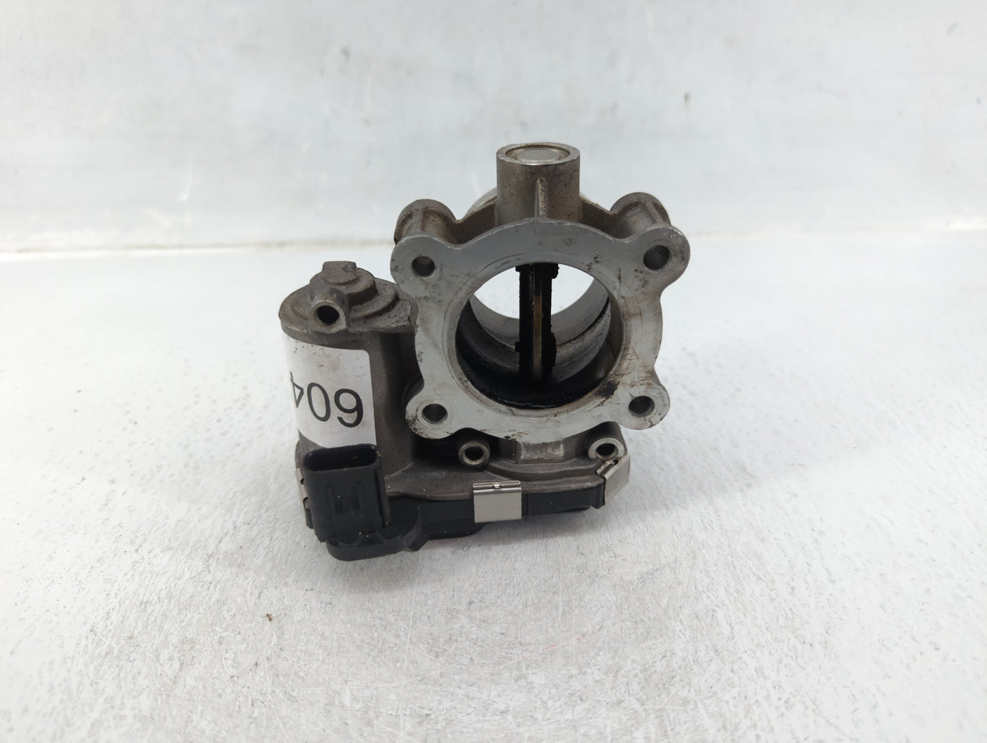 2017-2019 Chevrolet Cruze Throttle Body P/N:55496779AA Fits Fits 2017 2018 2019 OEM Used Auto Parts - Oemusedautoparts1.com