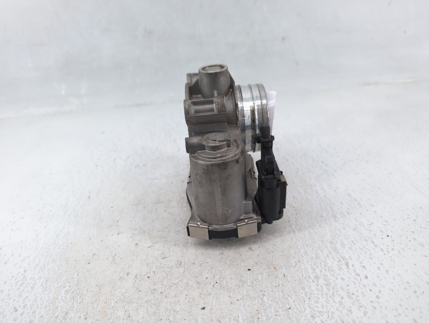 2017 Chevrolet Cruze Throttle Body P/N:12671379AA Fits OEM Used Auto Parts - Oemusedautoparts1.com