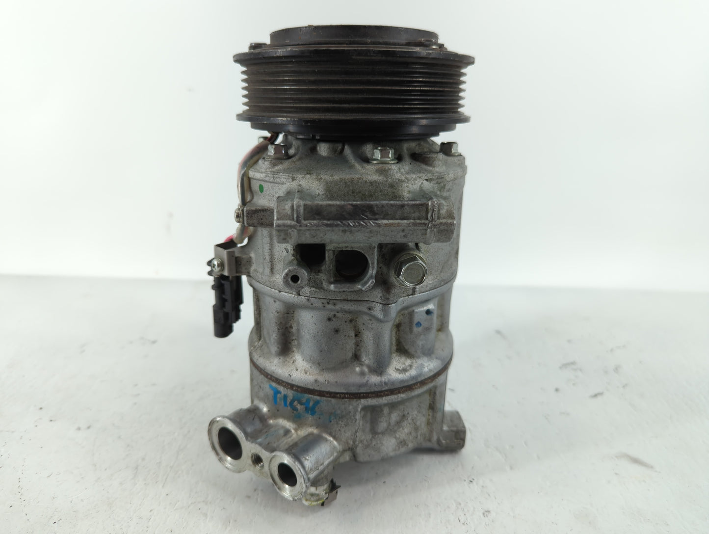 2017-2017 Chevrolet Cruze Air Conditioning A/c Ac Compressor Oem - Oemusedautoparts1.com