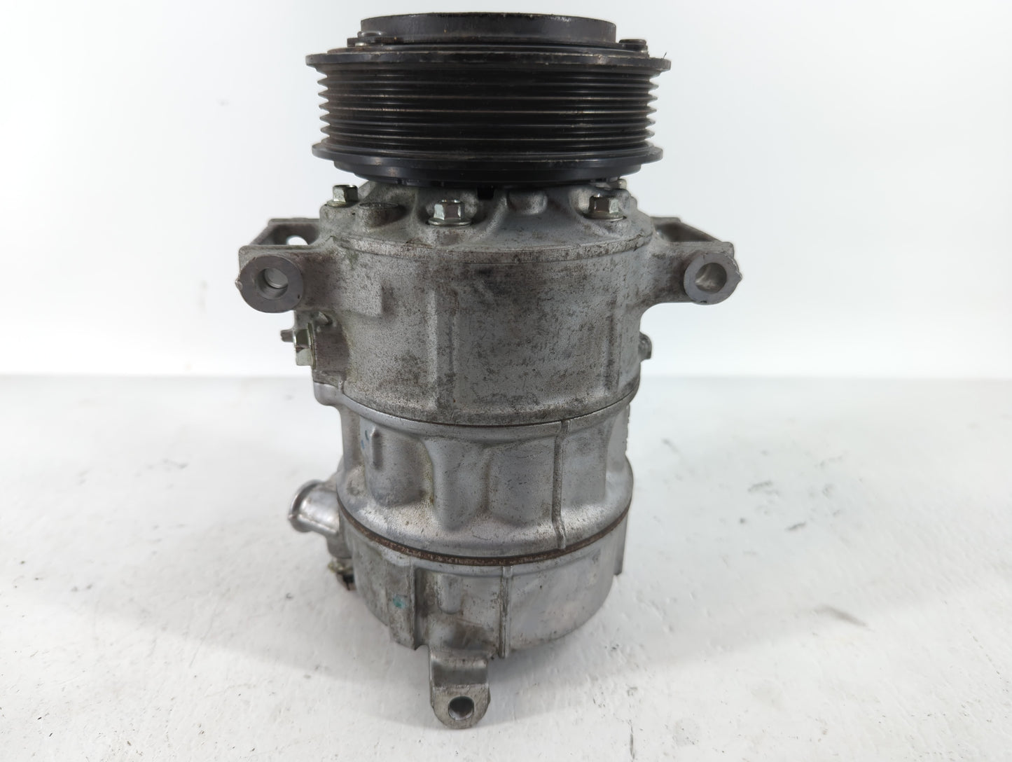 2017-2017 Chevrolet Cruze Air Conditioning A/c Ac Compressor Oem - Oemusedautoparts1.com