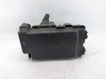 2017 Chevrolet Cruze Fusebox Fuse Box Panel Relay Module P/N:812461952 Fits OEM Used Auto Parts - Oemusedautoparts1.com