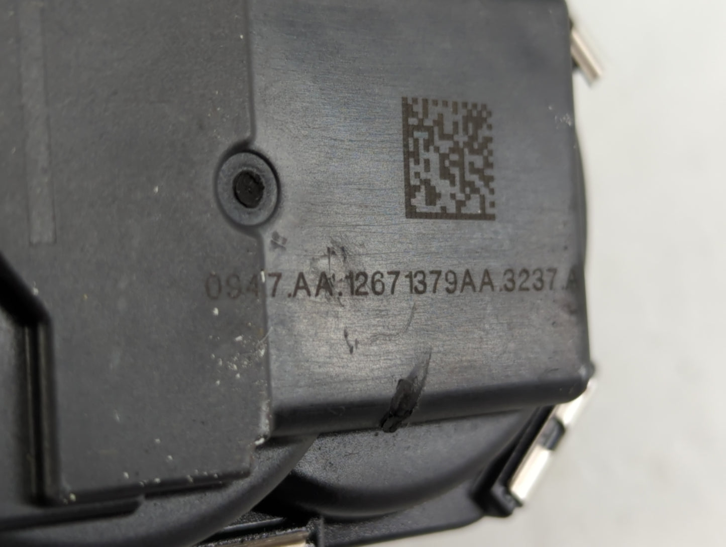 2017-2019 Chevrolet Cruze Throttle Body P/N:12671379AA Fits Fits 2016 2017 2018 2019 2020 2021 2022 OEM Used Auto Parts - Oe