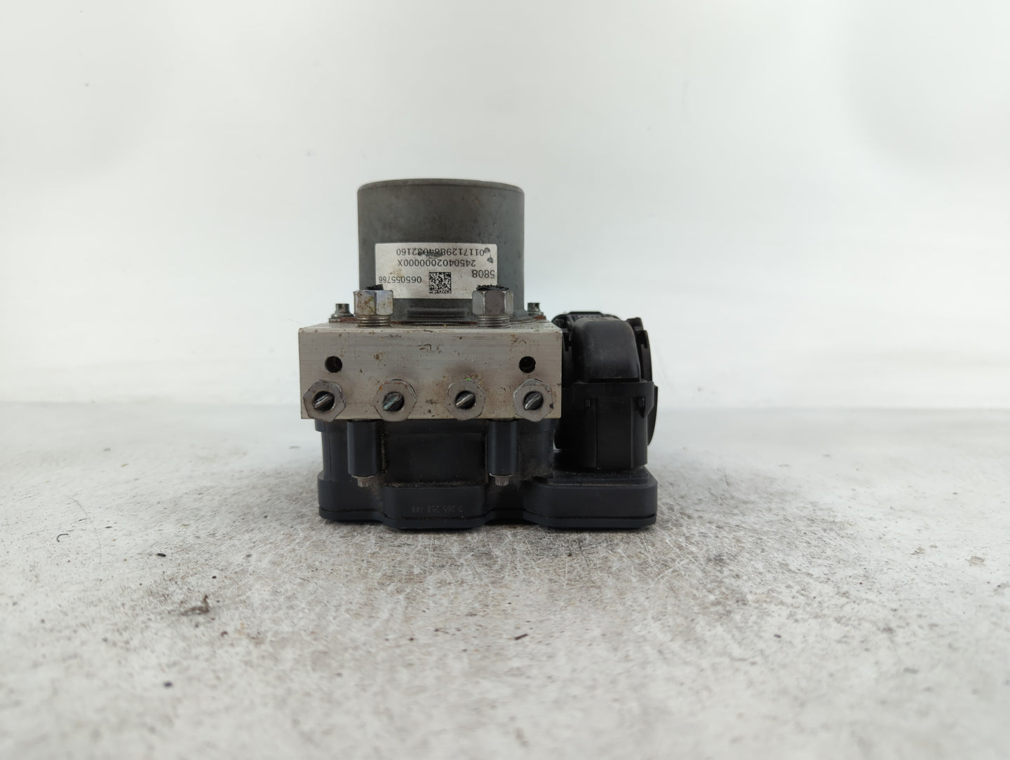 2017 Chevrolet Cruze ABS Pump Control Module Replacement P/N:5808 3911, 065055766 Fits OEM Used Auto Parts - Oemusedautopart