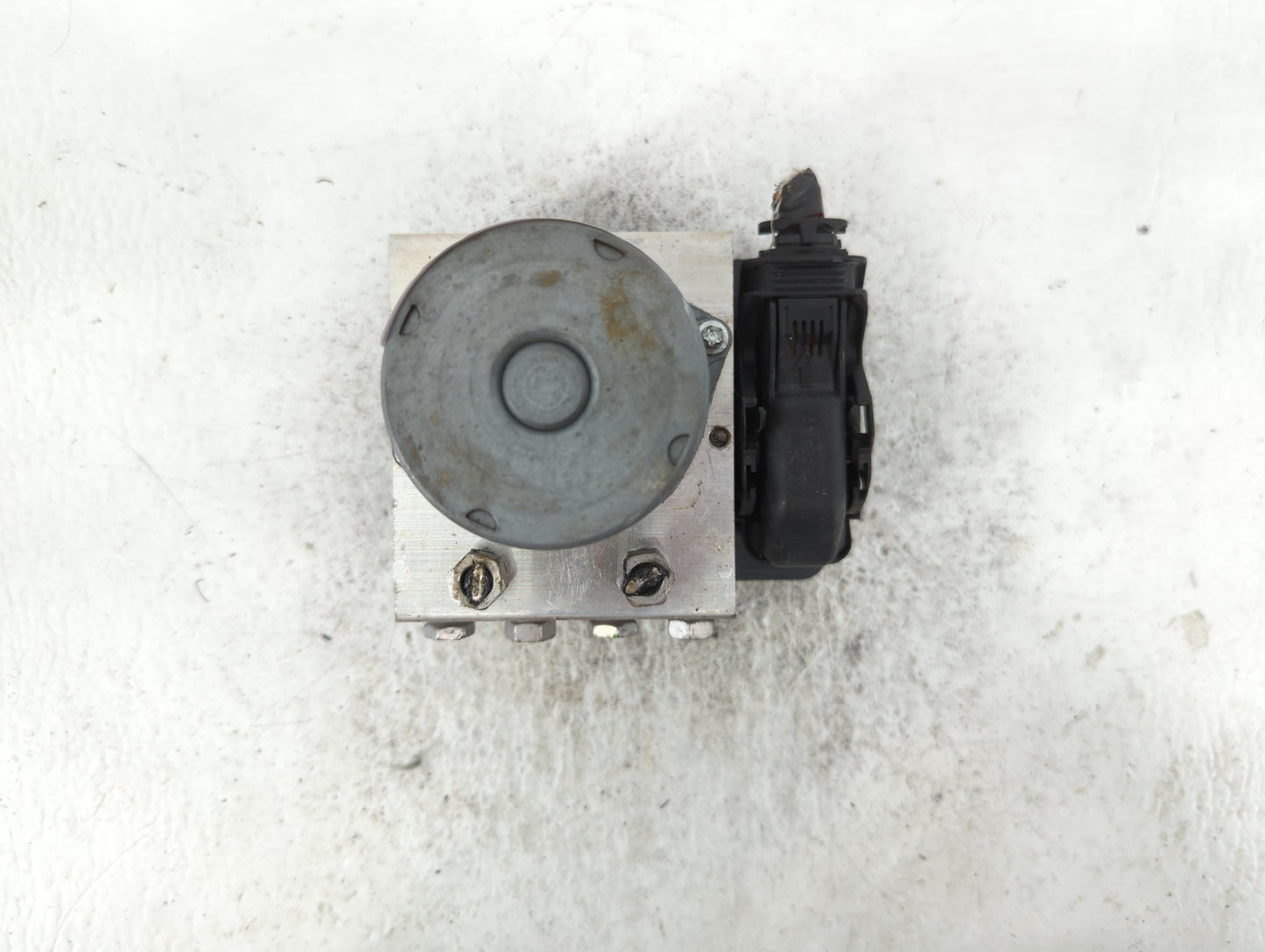 2017 Chevrolet Cruze ABS Pump Control Module Replacement P/N:5808 3911, 065055766 Fits OEM Used Auto Parts - Oemusedautopart