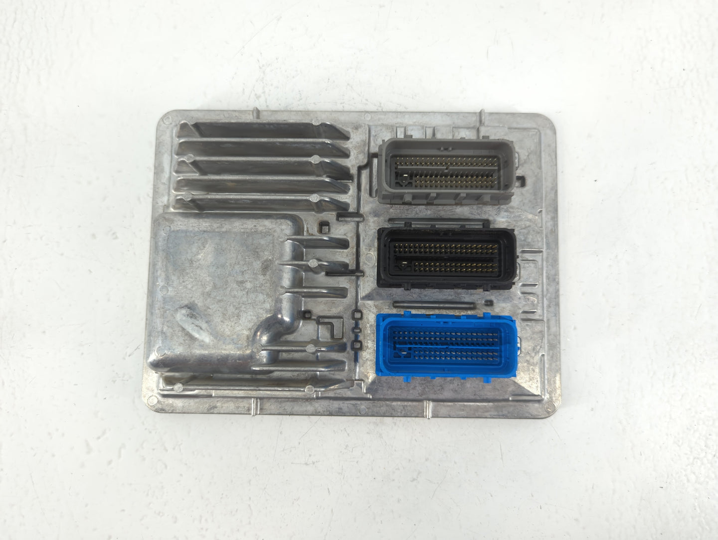 2017-2019 Chevrolet Cruze PCM Engine Control Computer ECU ECM PCU OEM P/N:12677677 Fits Fits 2017 2018 2019 2020 2021 2022 O