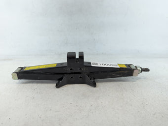 compare product 2017 Chevrolet Cruze Spare Scissor Car Jack 690001