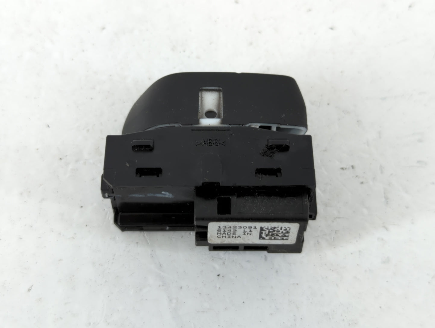 2016-2019 Chevrolet Cruze Master Power Window Switch Replacement Driver Side Left P/N:13423091 Fits OEM Used Auto Parts - Oe