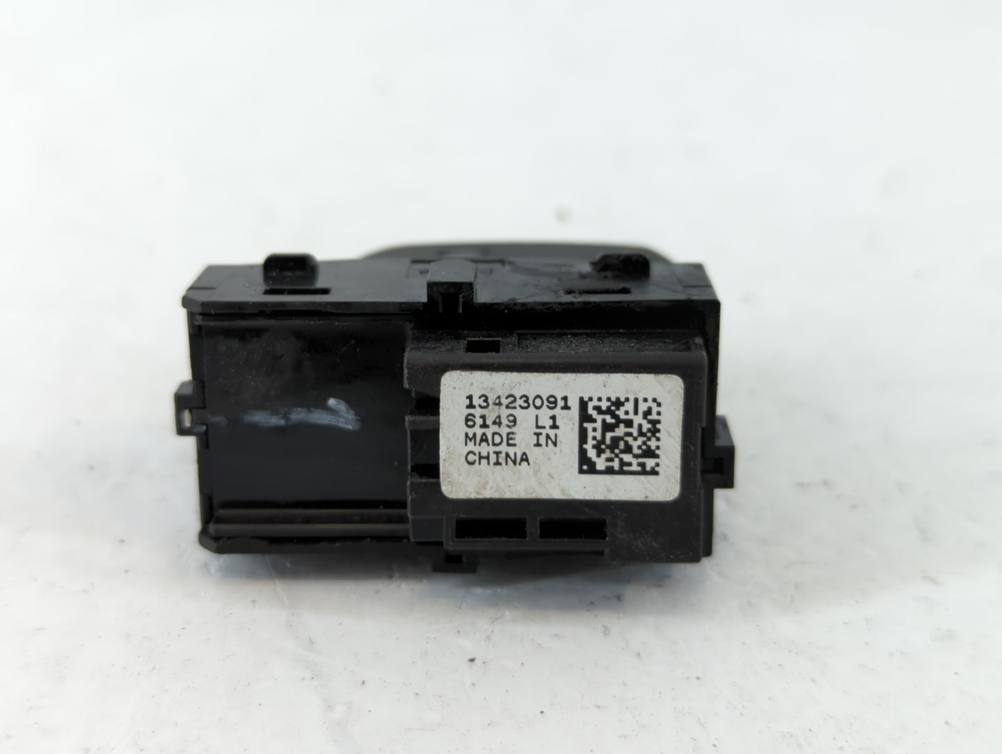 2016-2019 Chevrolet Cruze Master Power Window Switch Replacement Driver Side Left P/N:13423091 Fits OEM Used Auto Parts - Oe