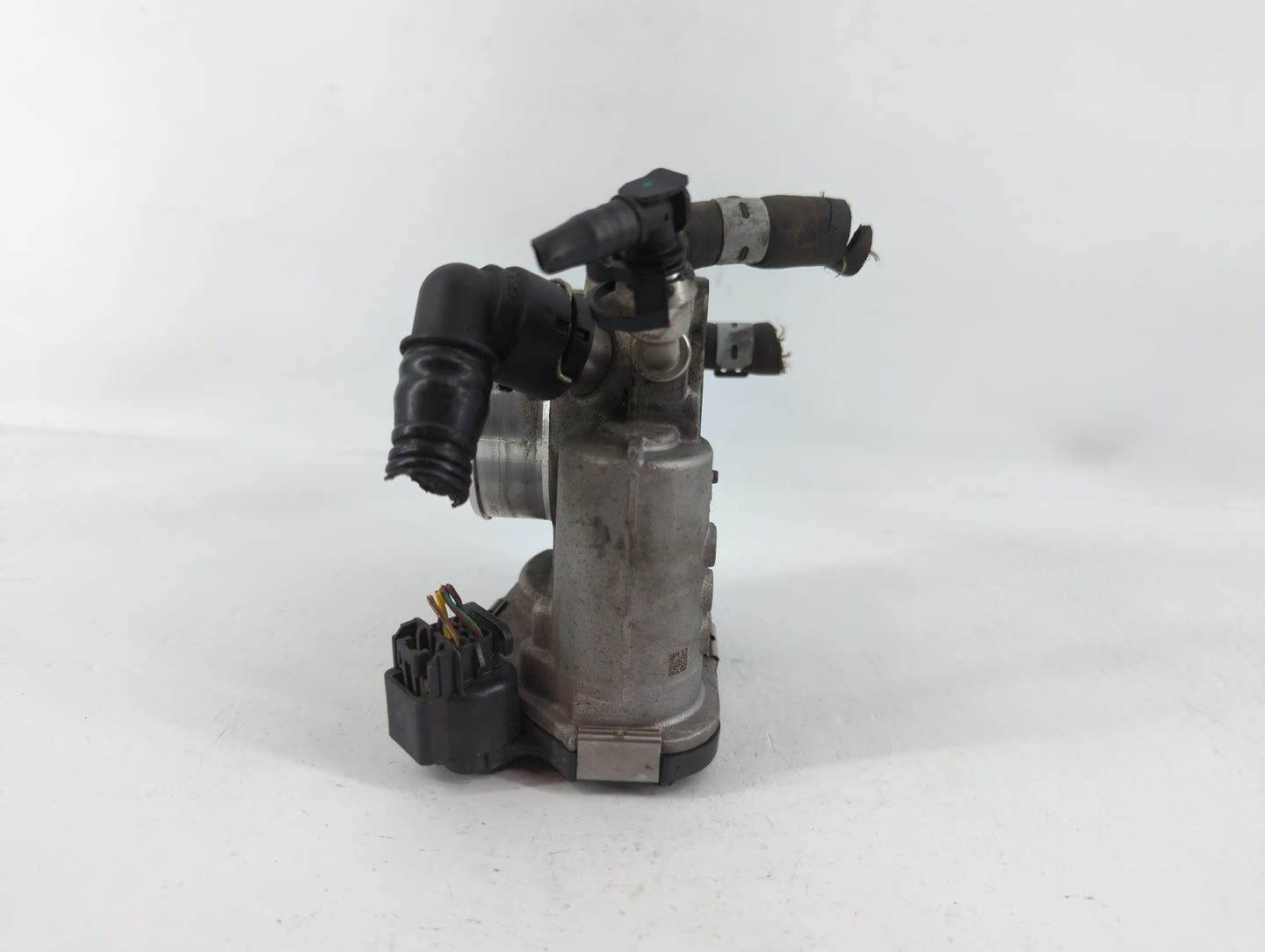 2017-2019 Chevrolet Cruze Throttle Body P/N:0 280 750 562 55 577 375 Fits Fits 2017 2018 2019 OEM Used Auto Parts - Oemuseda