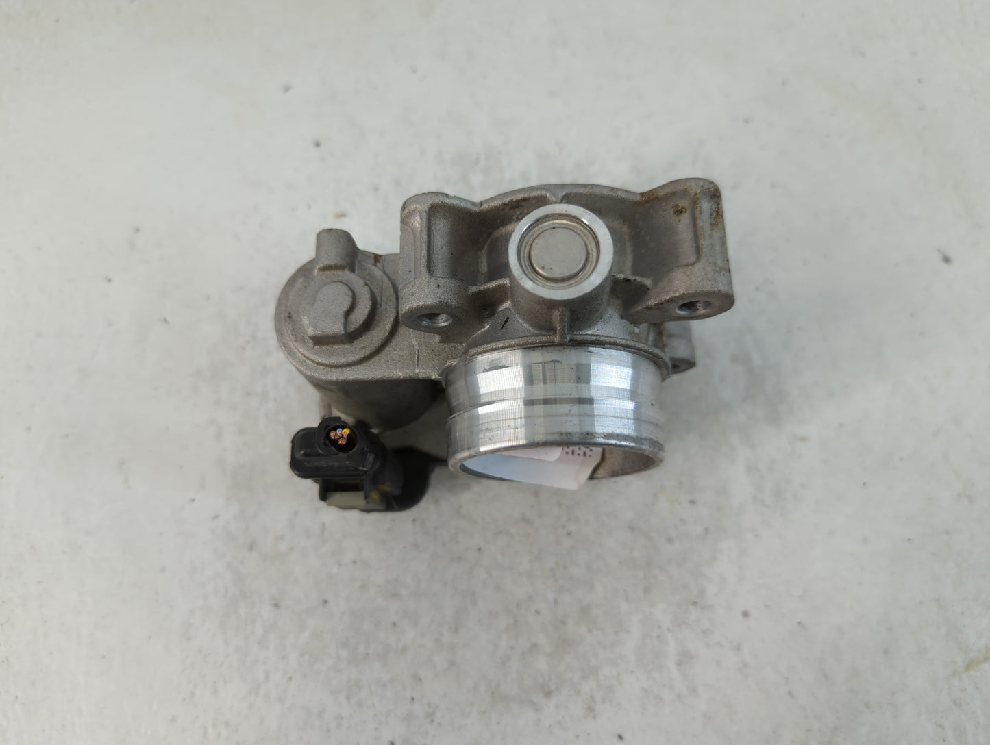 2017-2019 Chevrolet Cruze Throttle Body P/N:12671379AA Fits Fits 2016 2017 2018 2019 2020 2021 2022 OEM Used Auto Parts - Oe