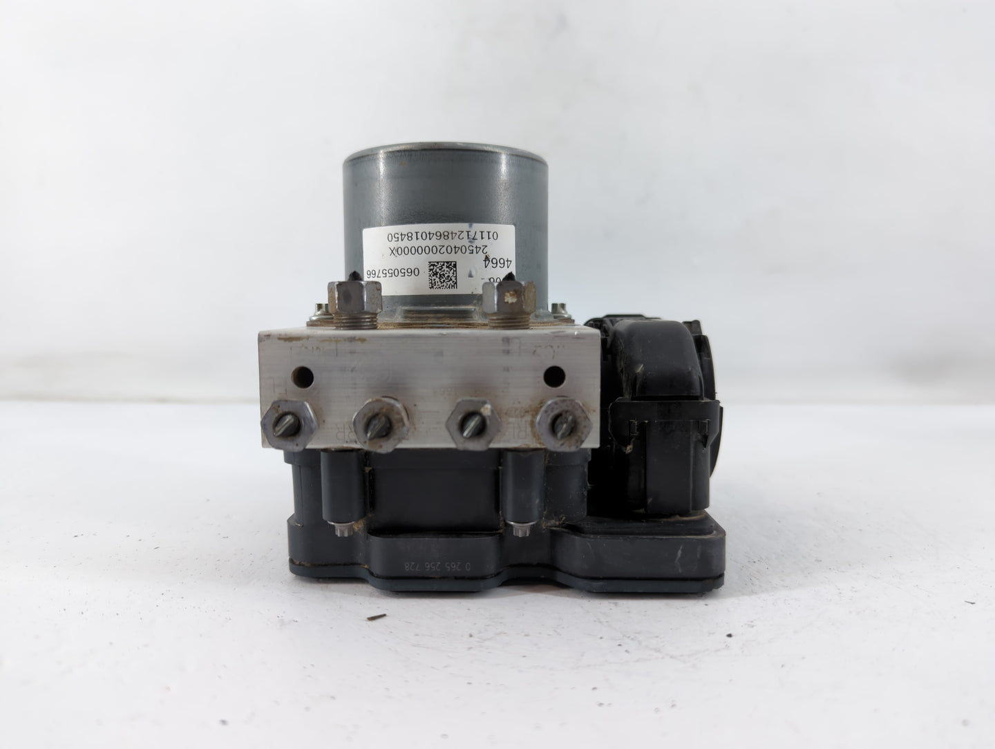 2017 Chevrolet Cruze ABS Pump Control Module Replacement P/N:39064664 Fits OEM Used Auto Parts - Oemusedautoparts1.com