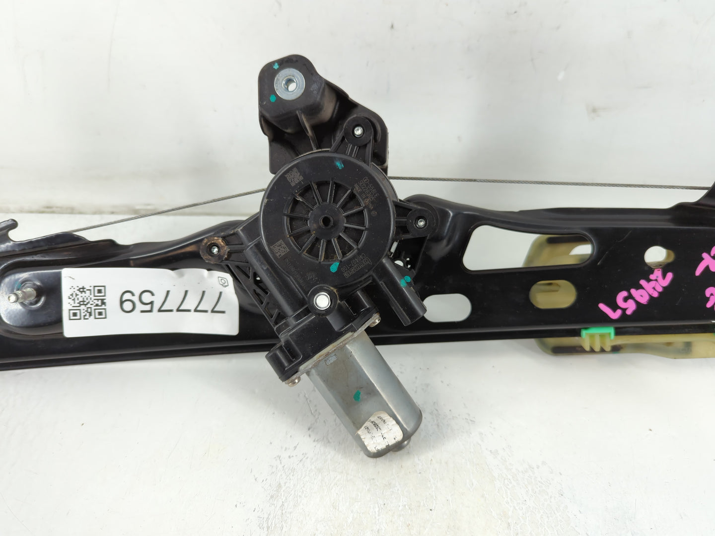 2016-2019 Chevrolet Cruze Driver Left Rear Window Regulator - Oemusedautoparts1.com