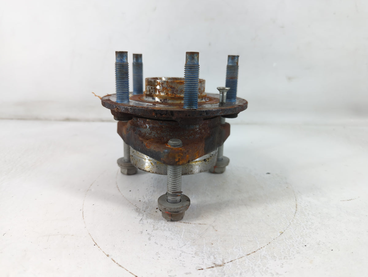 2016-2019 Chevrolet Cruze Driver Front Wheel Hub Oem 781305 - Oemusedautoparts1.com