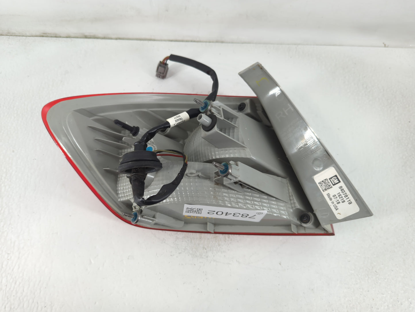 2017 Chevrolet Cruze Tail Light Assembly Passenger Right OEM P/N:84078119 Fits OEM Used Auto Parts - Oemusedautoparts1.com