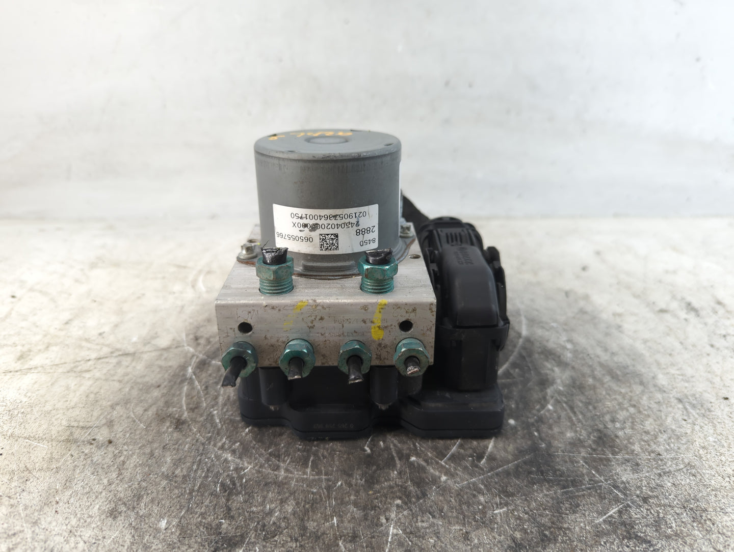 2017 Chevrolet Cruze ABS Pump Control Module Replacement P/N:065055766 Fits OEM Used Auto Parts - Oemusedautoparts1.com