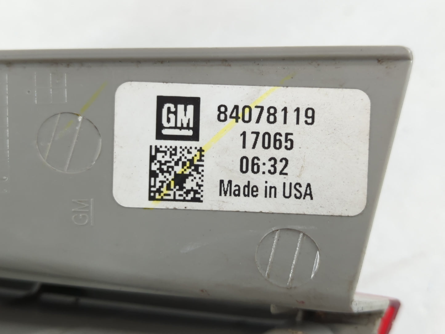 2017 Chevrolet Cruze Tail Light Assembly Passenger Right OEM P/N:84078119 Fits OEM Used Auto Parts - Oemusedautoparts1.com