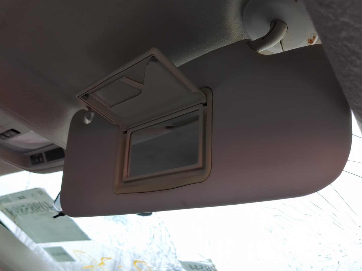 2017-2019 Chevrolet Cruze Sun Visor Shade Replacement Passenger Right Mirror Fits Fits 2017 2018 2019 OEM Used Auto Parts - 