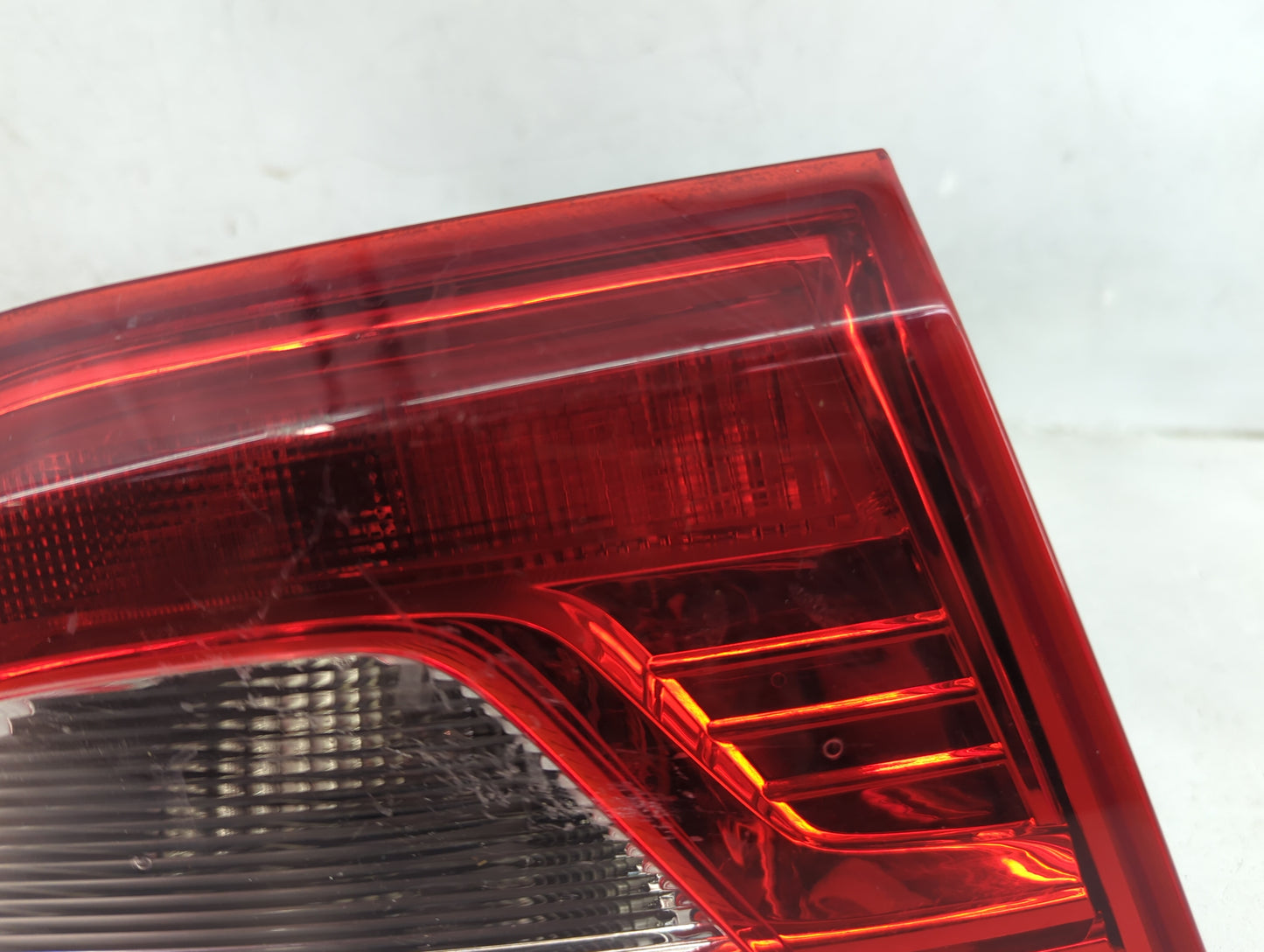 2016-2017 Chevrolet Cruze Driver Left Side Deck Lid Mounted Tail Light 829586 - Oemusedautoparts1.com
